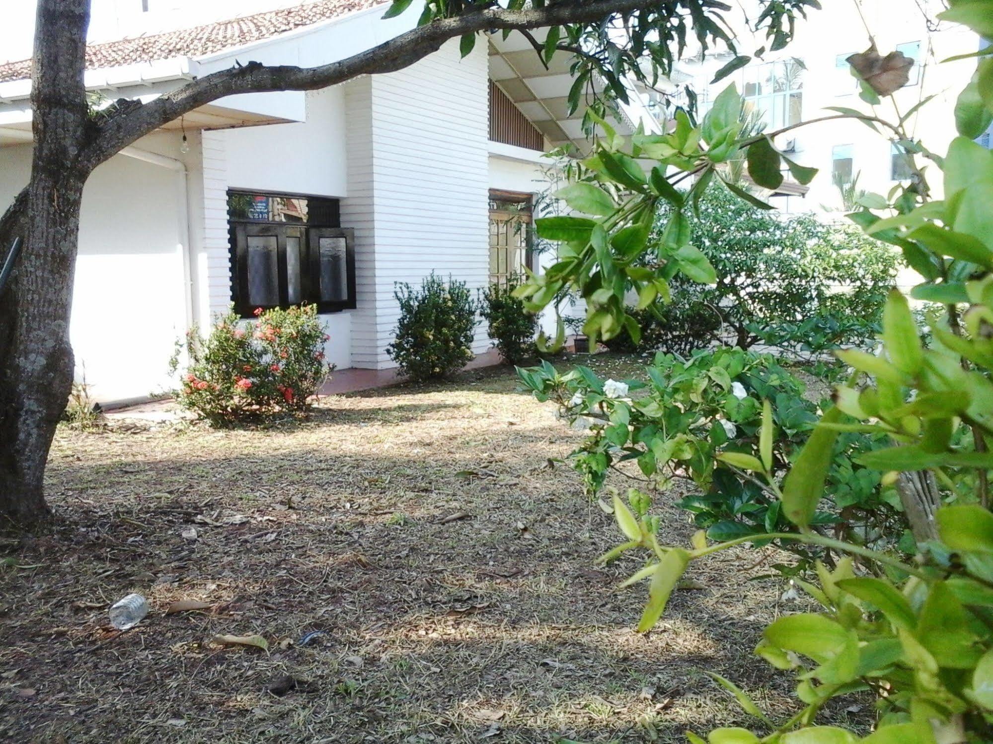 Mazz Homestay Negombo Ngoại thất bức ảnh